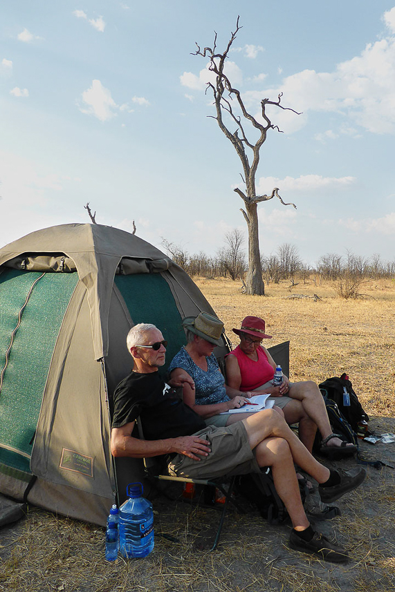 Some rest in the shade (35 - 40 degrees Celsius)