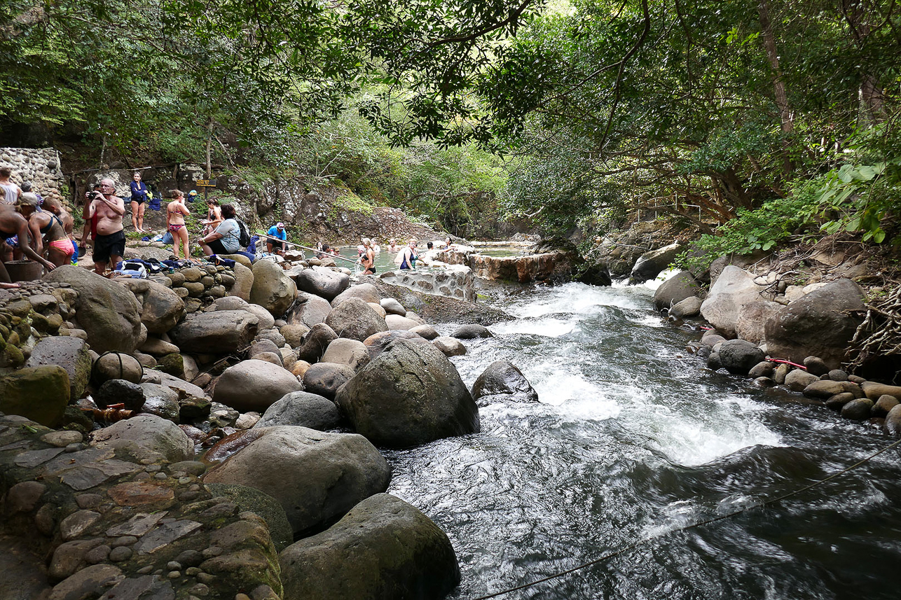 Rio Negro with hot tubes at the sides