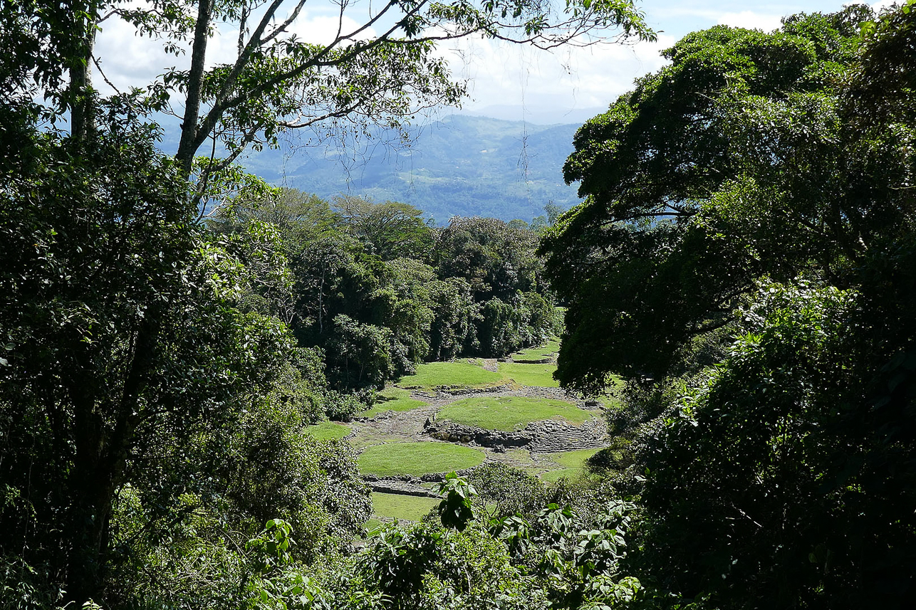 Guayabo archeological site, 3000 years old (10 000 people)