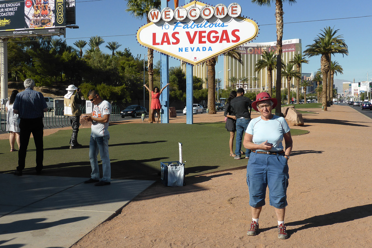 Arriving in Las Vegas in the afternoon, spending the evening there.