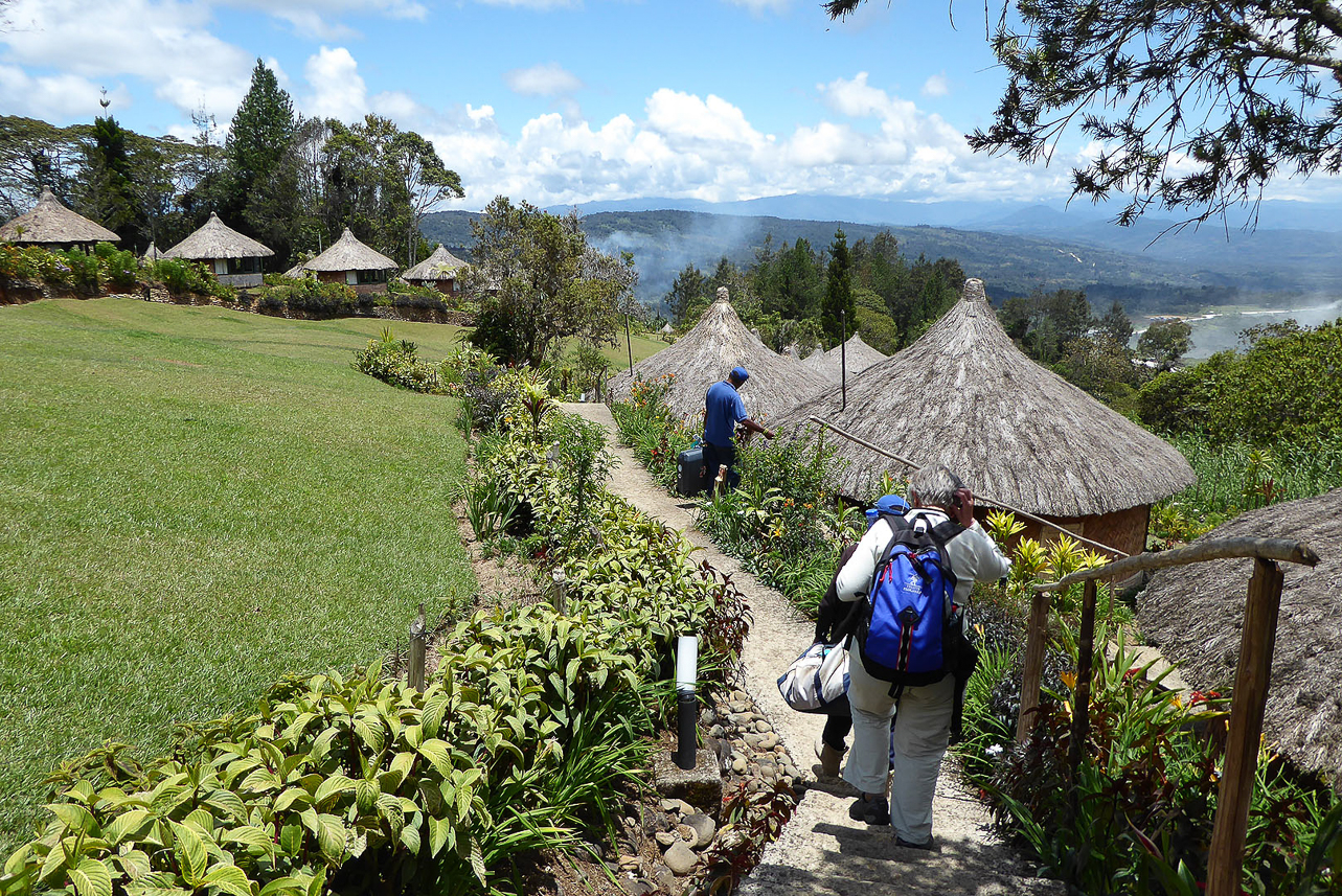 Ambua lodge, with nice huts for four days