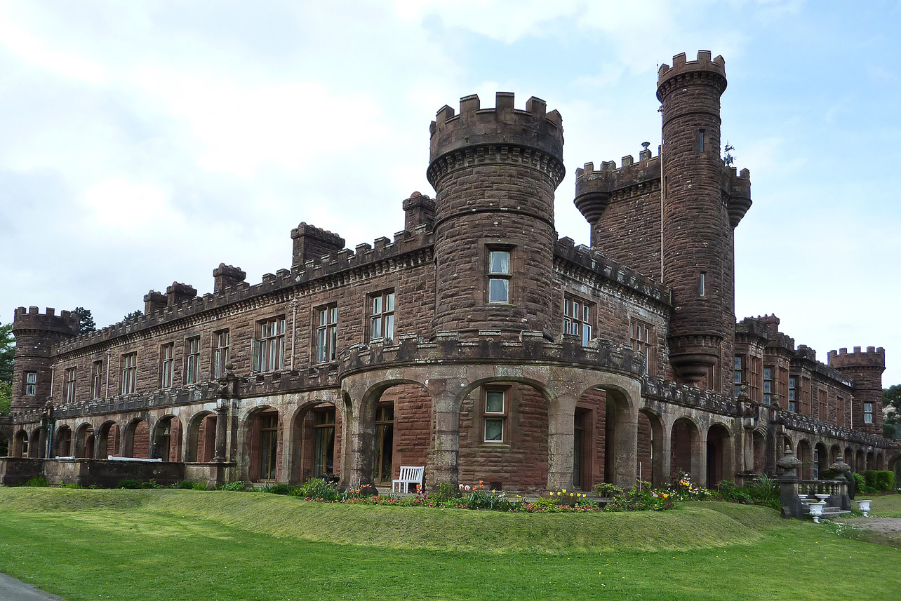 Strange Kinloch castle, Edwardian style, on Rum