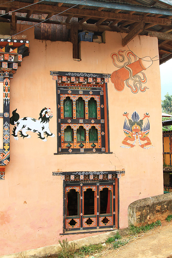 Typical paintings (snow lion, penis and Garuda).