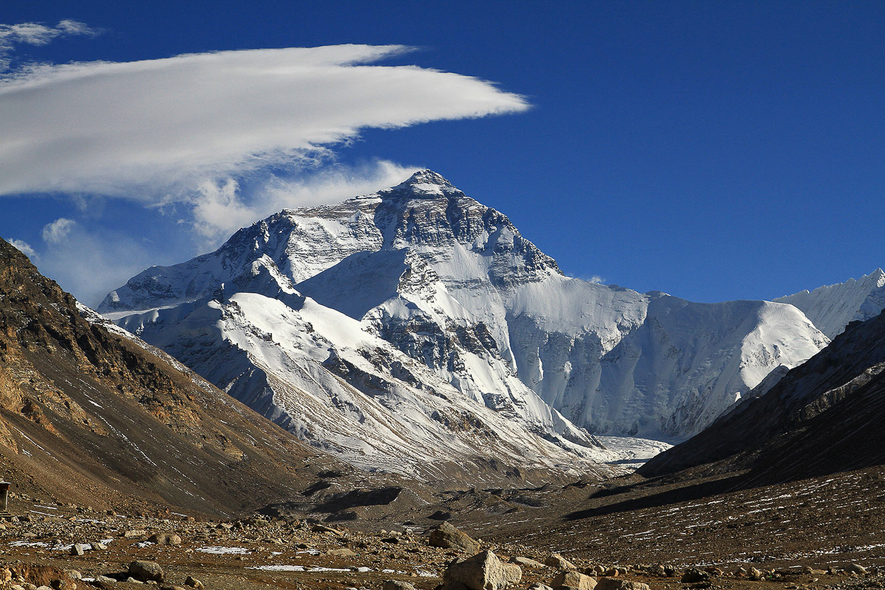 Clouds coming over Everest, from Tibet side (Rongbuk)