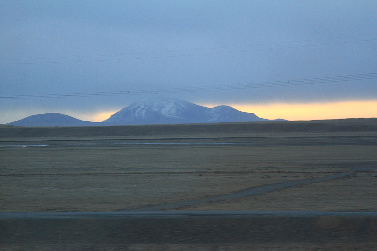 Entering the Tibet highland the second morning.