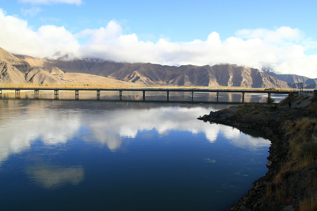 Yalong River, origin of Bramaputra.