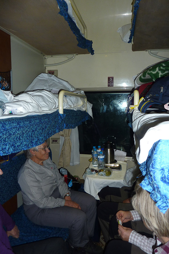 Similar to a Swedish wagon, but the middle bed could not be taken down. Crowded when the Chinese people lied on the two lower beds all days (not only in the nights).