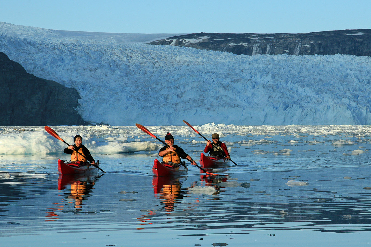 Kvällstur med glaciären i bakgrunden