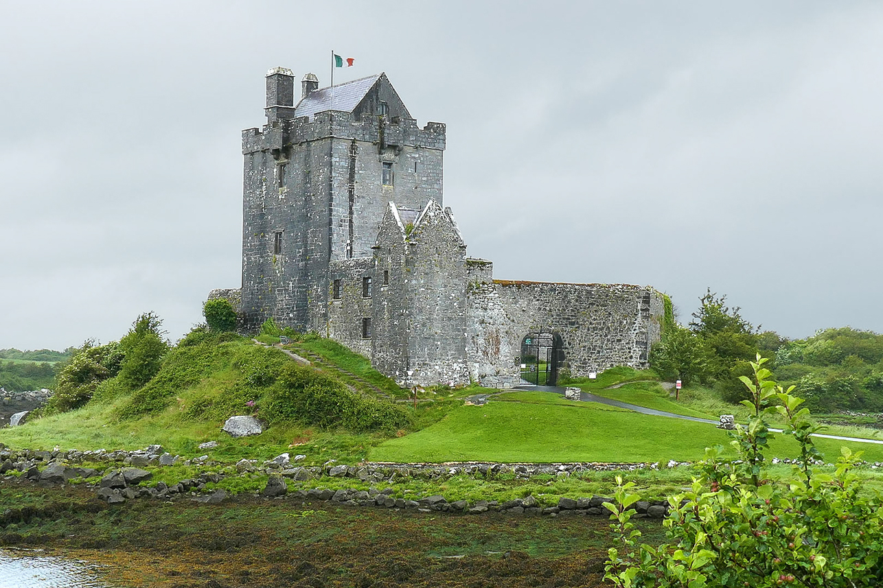 Dunguaire Castle from 1520