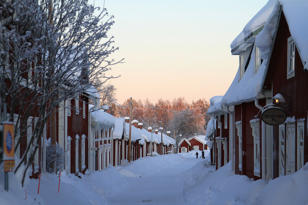 Many wooden buildings