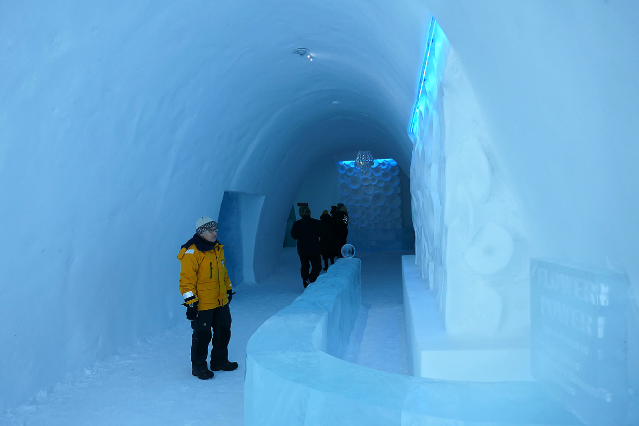 Jukkasjärvi Ice Hotel