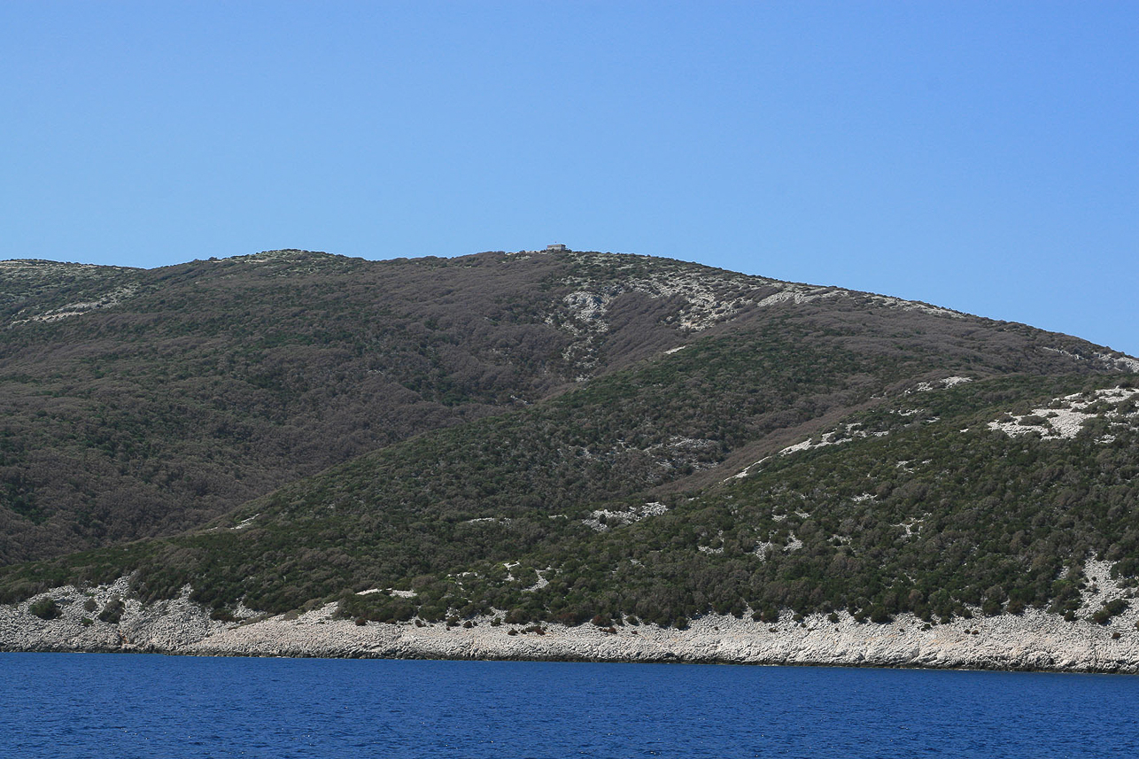 The hut we will visit this afternoon.