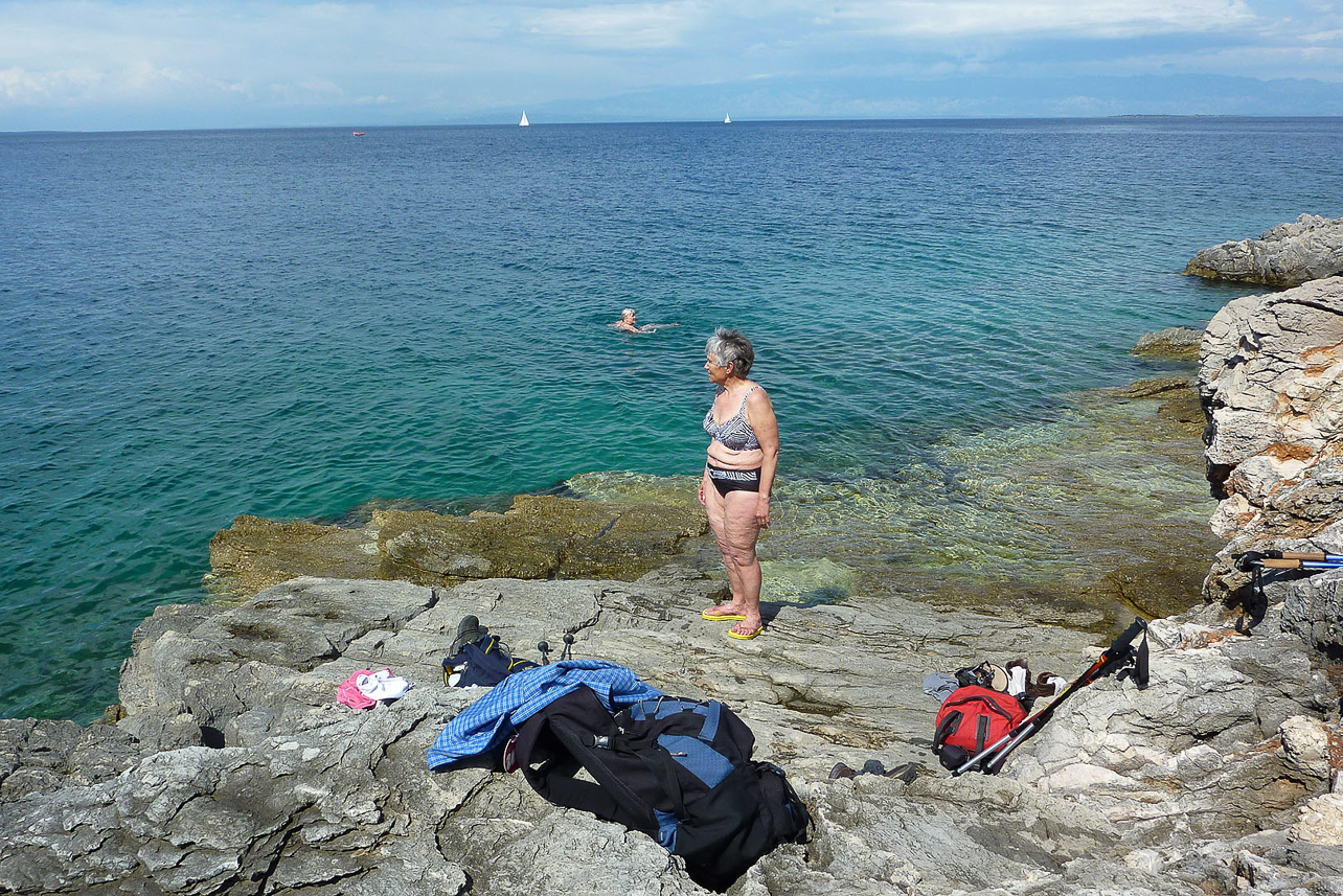 Stopping for a bath from the cliffs.