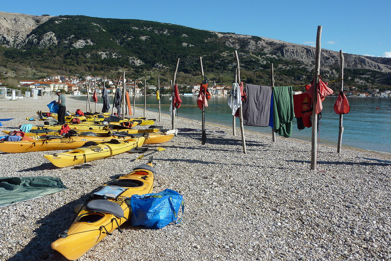 Drying wet things in the morning.