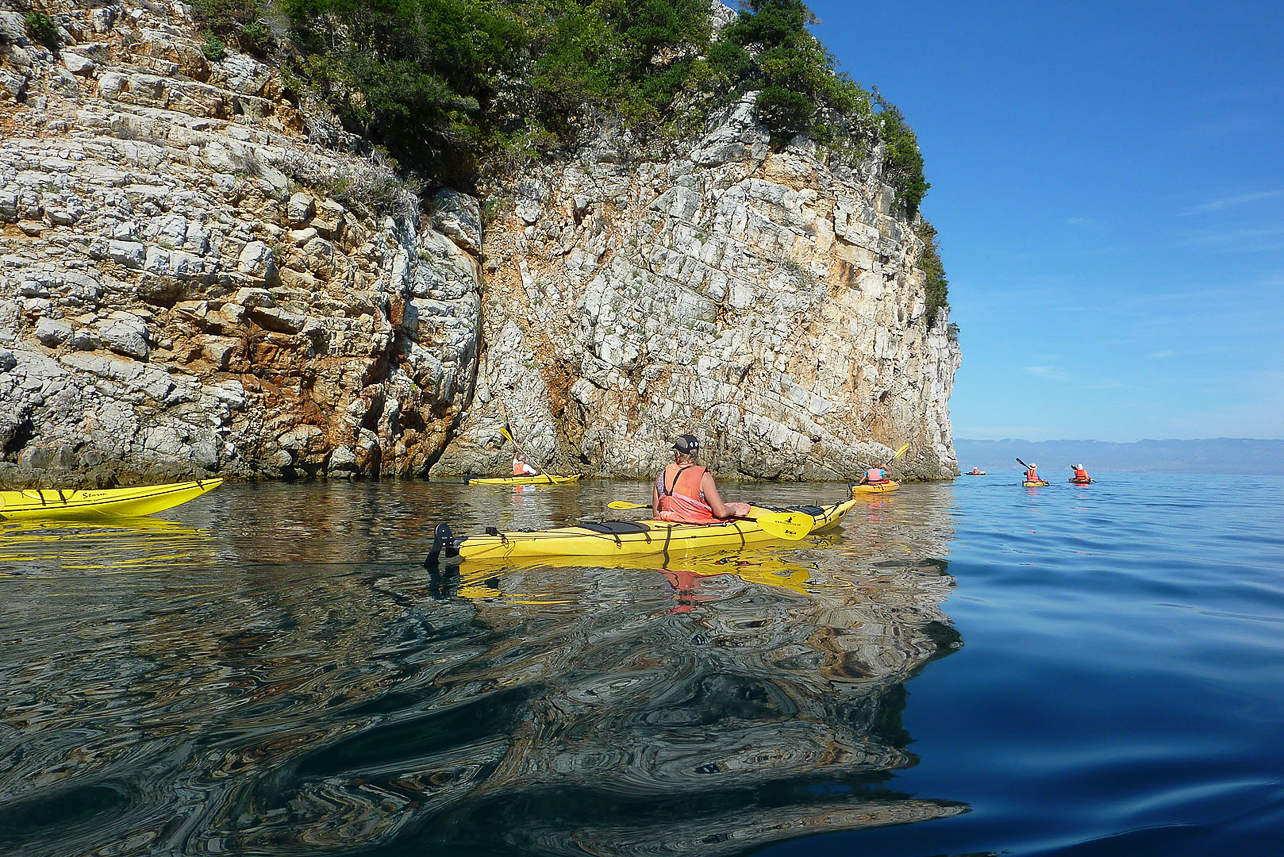 Rounding all cliffs in a lazy mood in the perfect weather.