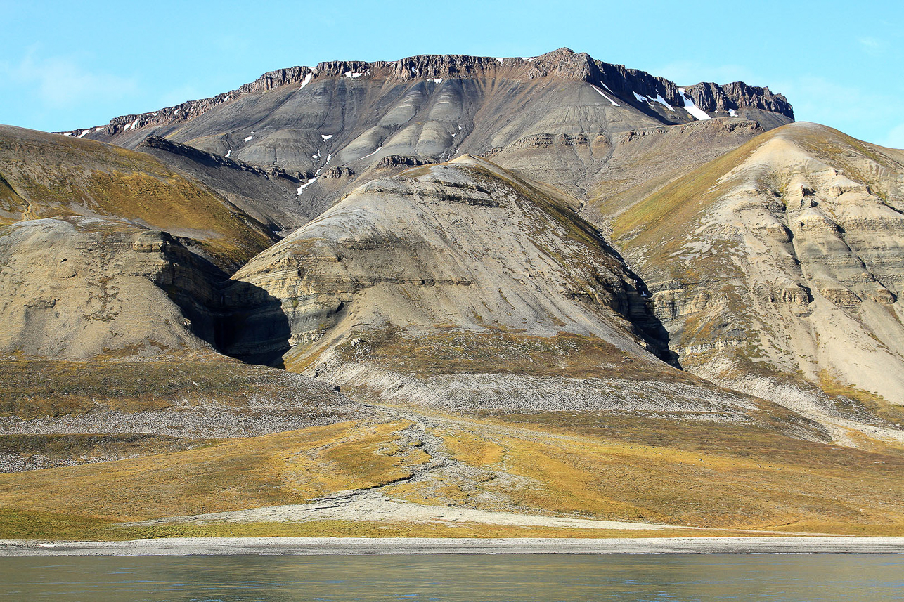 Skansebukta, Högskulefjellet.