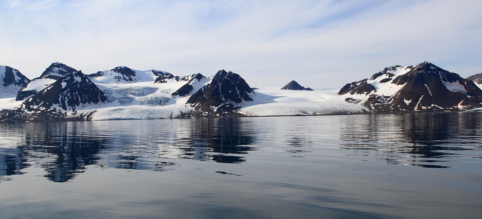 Glaciers at Oscar II land, south of Sandlangen.