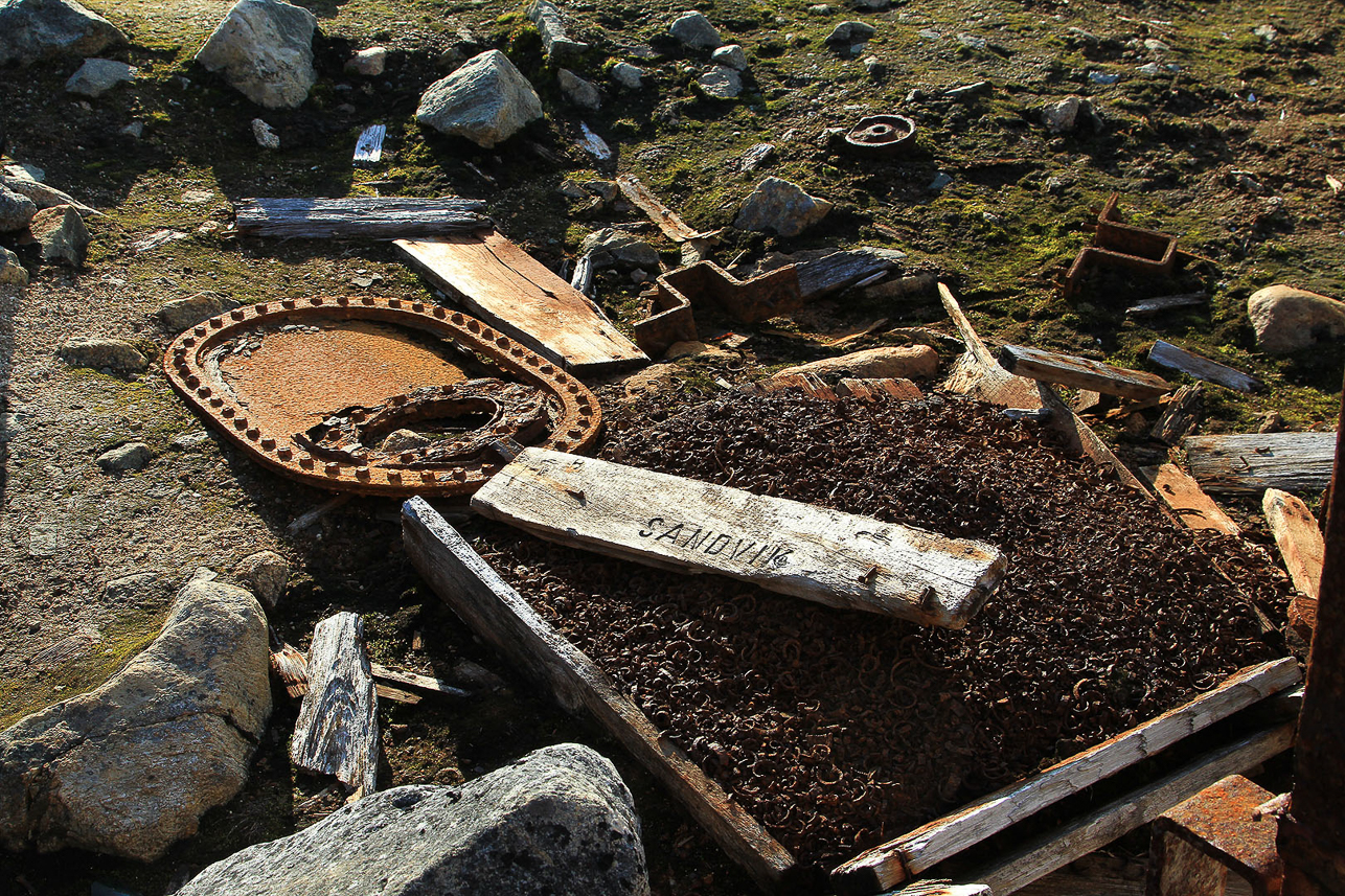 Small iron scrap, used together with sulphuric acid to produce hydrogen gas.