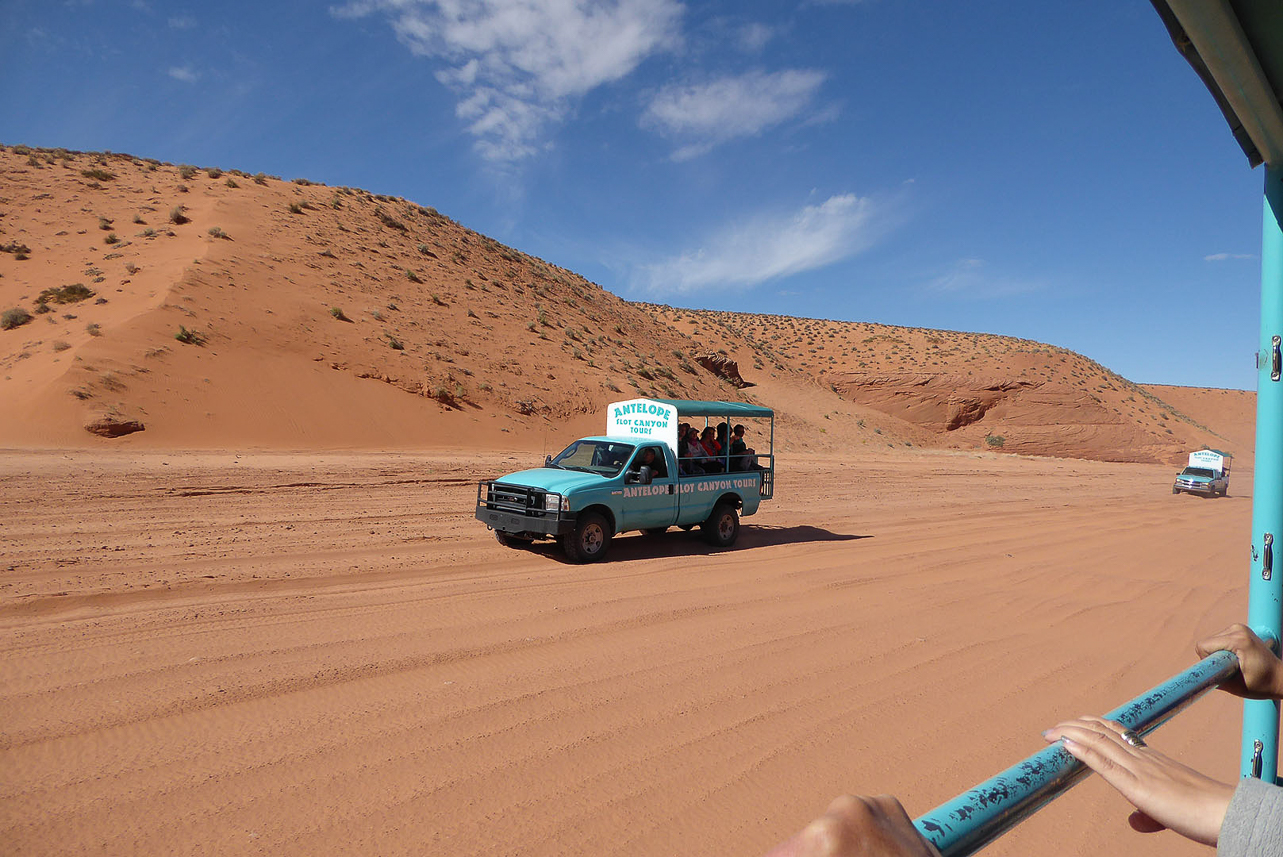 Driving to Antelope Upper Canyon