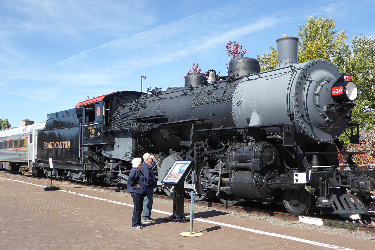 Old engine to Grand Canyon